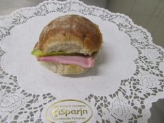 BÜRLI SANDWICH MIT SCHINKEN